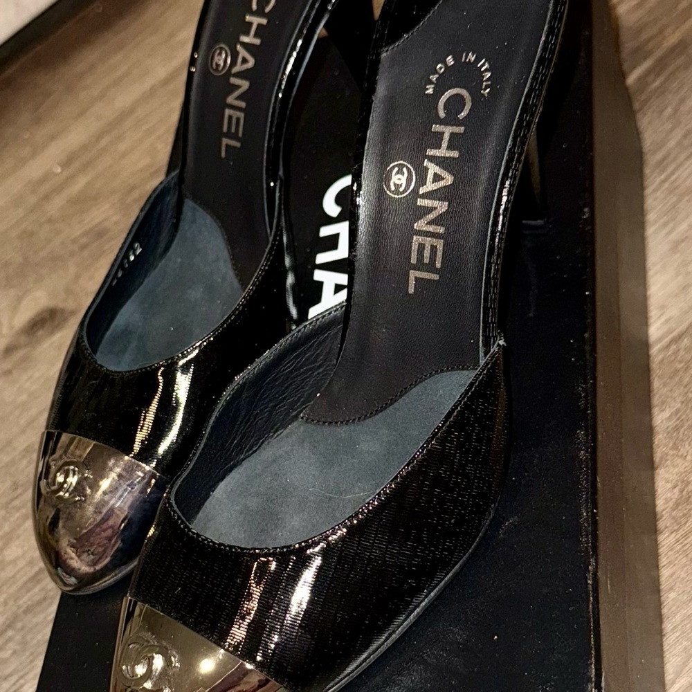 Chanel Black and Silver Heels with Elegant Design